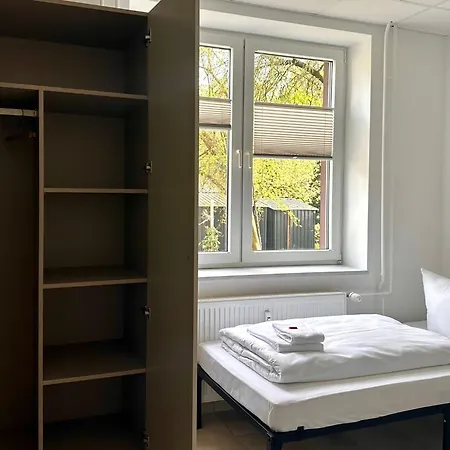 Craftsmen'S Comfort - Apartment By Comfort Housing Falkensee Esterno foto